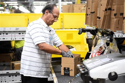 Come see why an Amazon Warehouse is the place to work. . Amazon jobs philadelphia